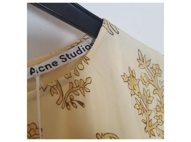 Acne Flor de Debby Amarillo 