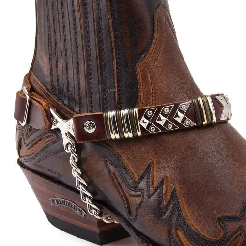 Arnés Sendra modelo 48 en color marrón con piezas en plateado