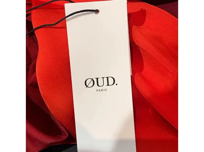 Autre Marque Camiseta OUD PARIS.Seda XS Internacional Roja 