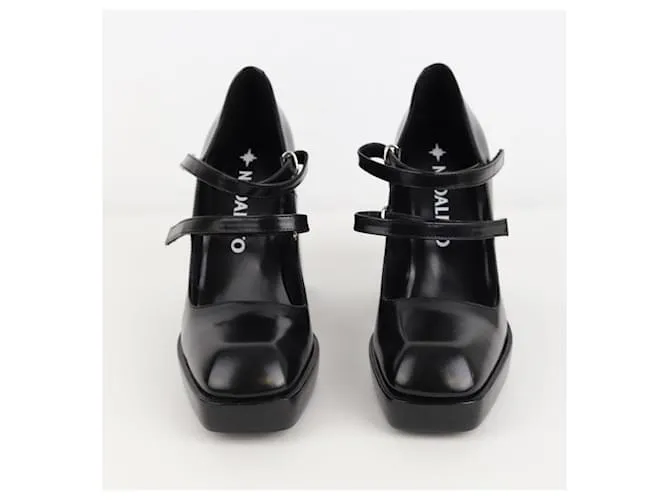 Autre Marque Tacones de cuero Negro 