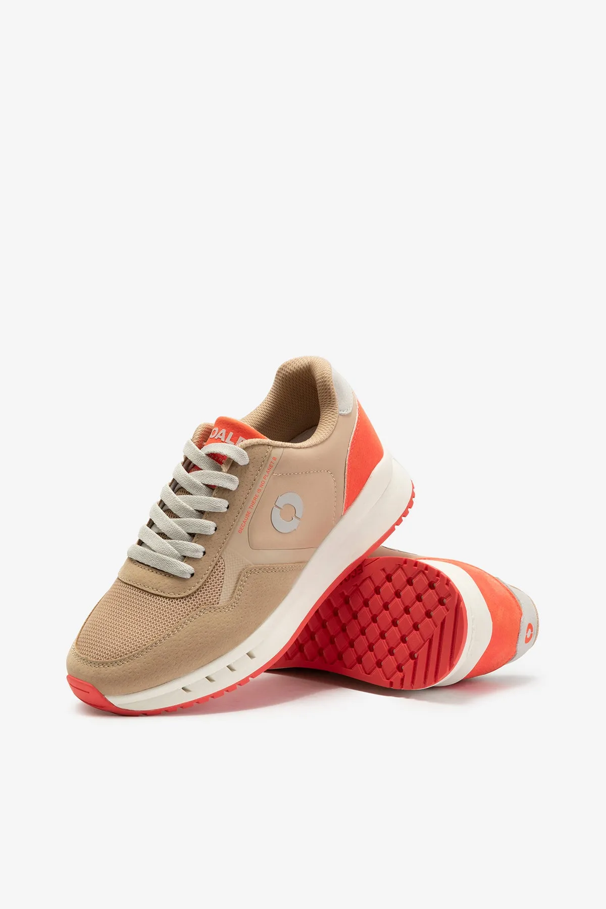 BEIGE CERVINO TRAINERS