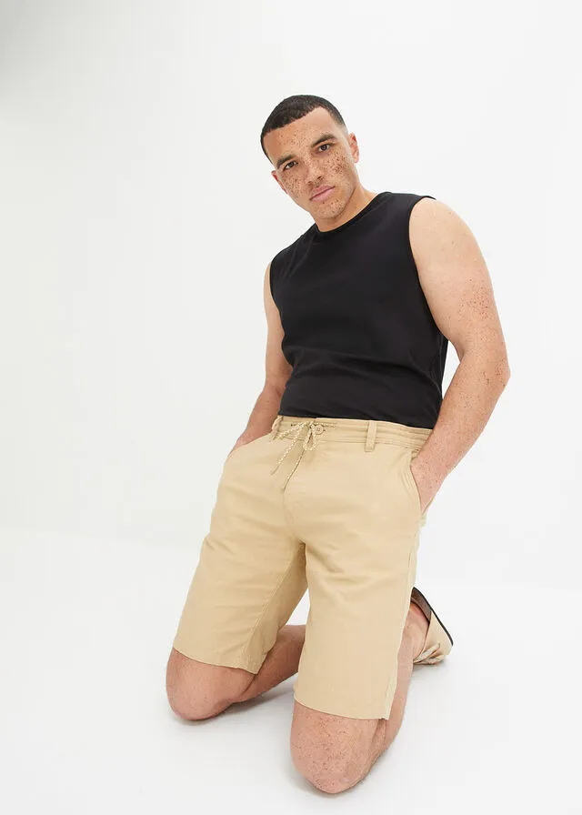 Bermuda tipo chino Beige nuevo