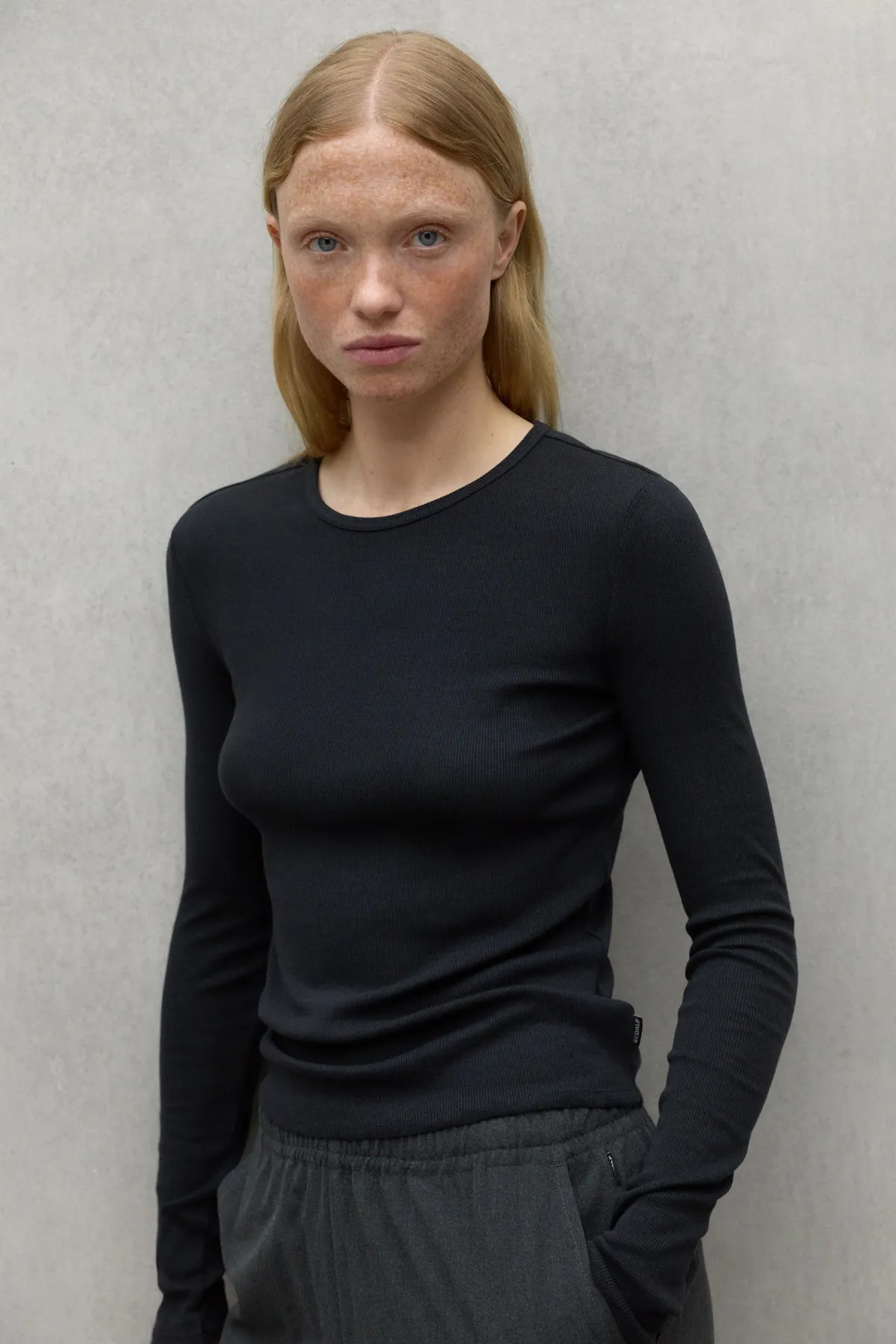 BLACK SINES TSHIRT