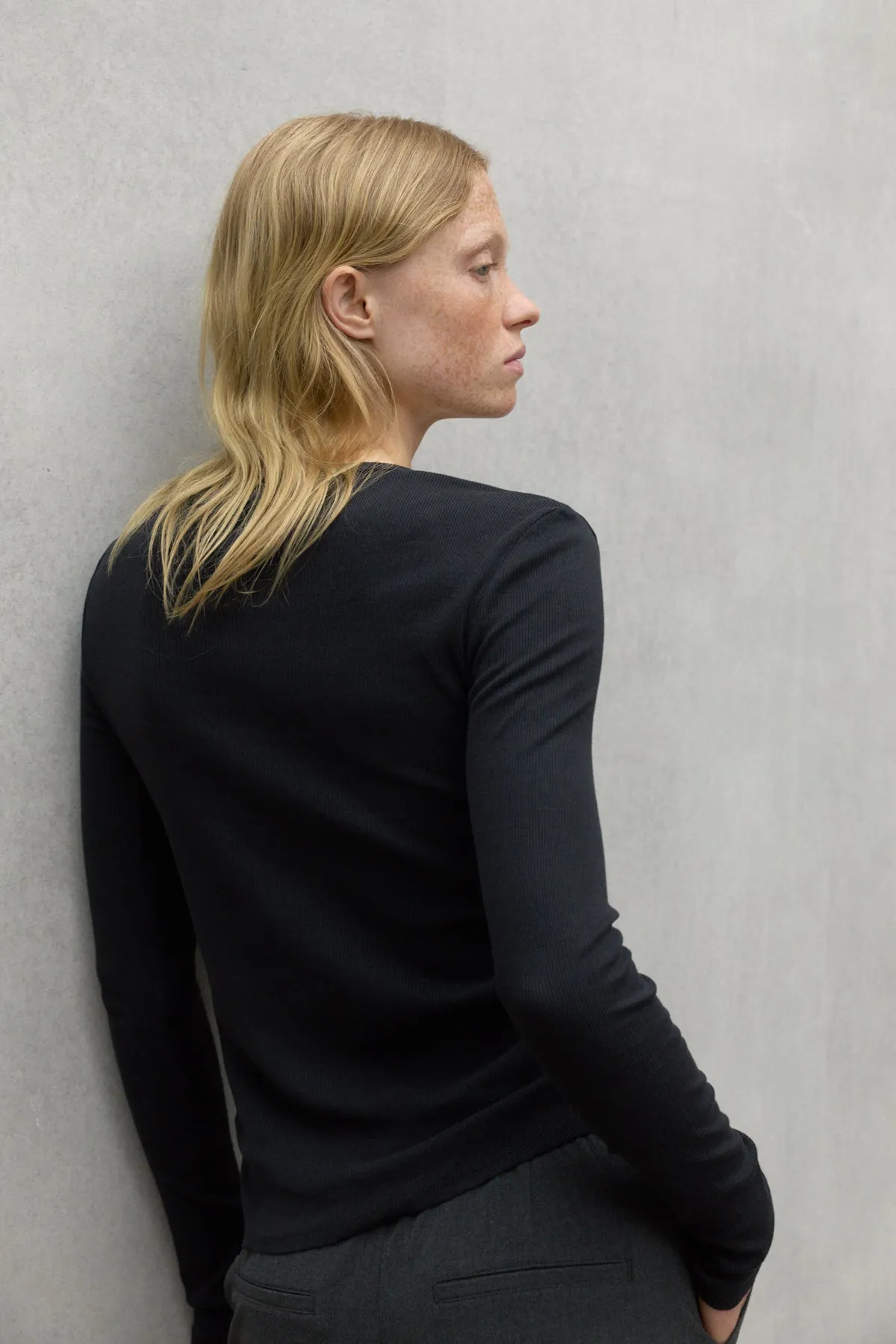 BLACK SINES TSHIRT