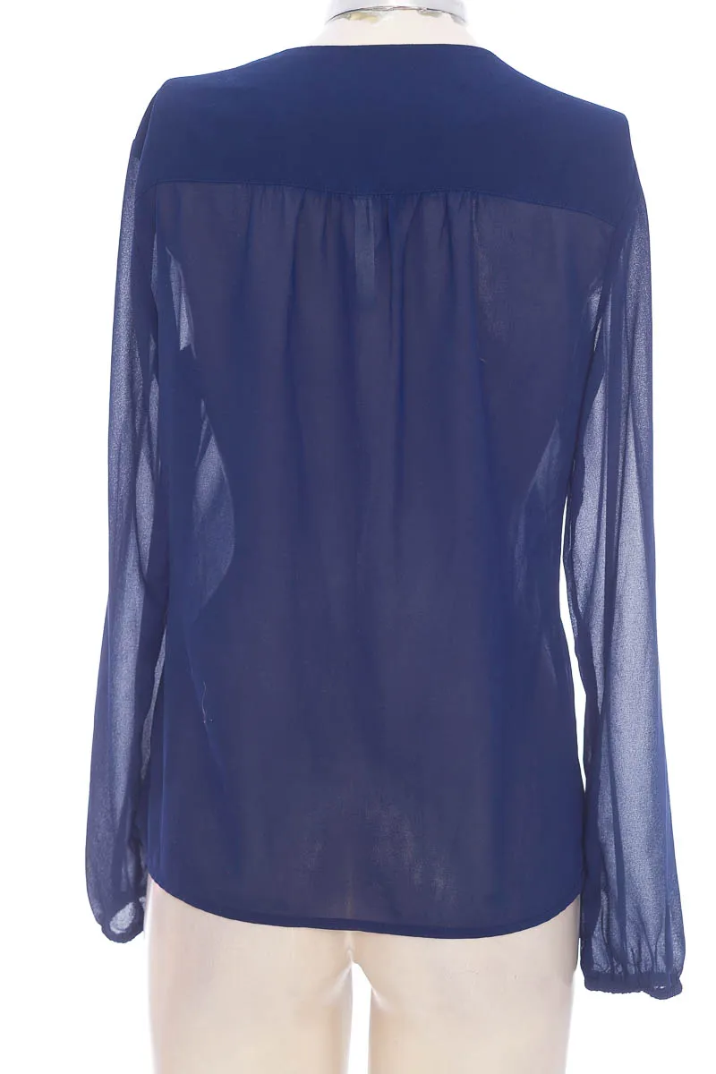 BLUSA COLOR AZUL  TINTA