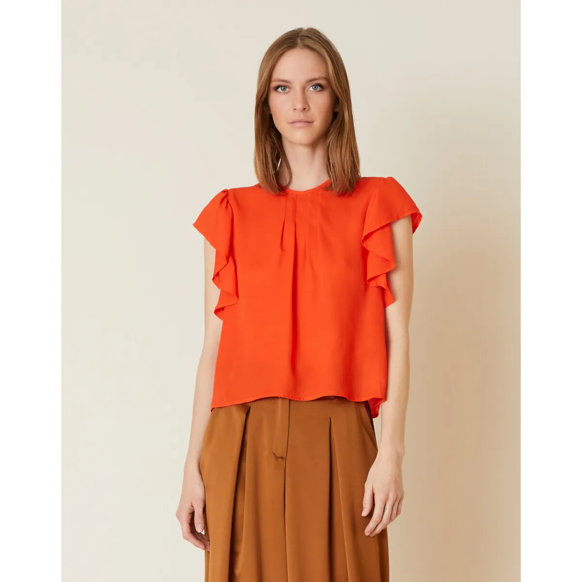 BLUSA CON MANICHE A VOLANT Art. C195PU
