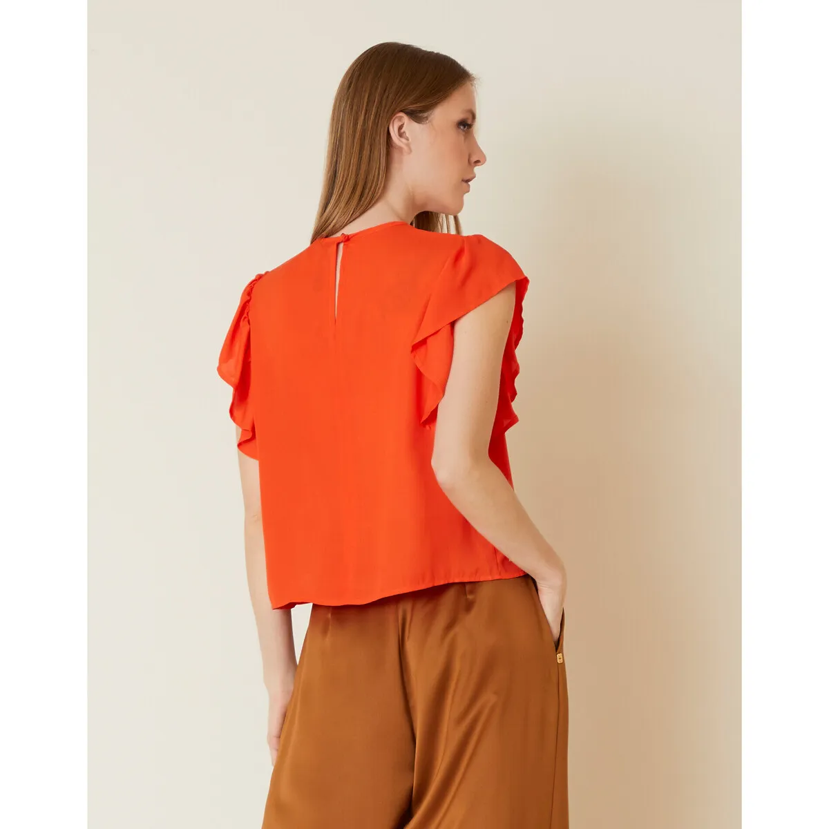 BLUSA CON MANICHE A VOLANT Art. C195PU