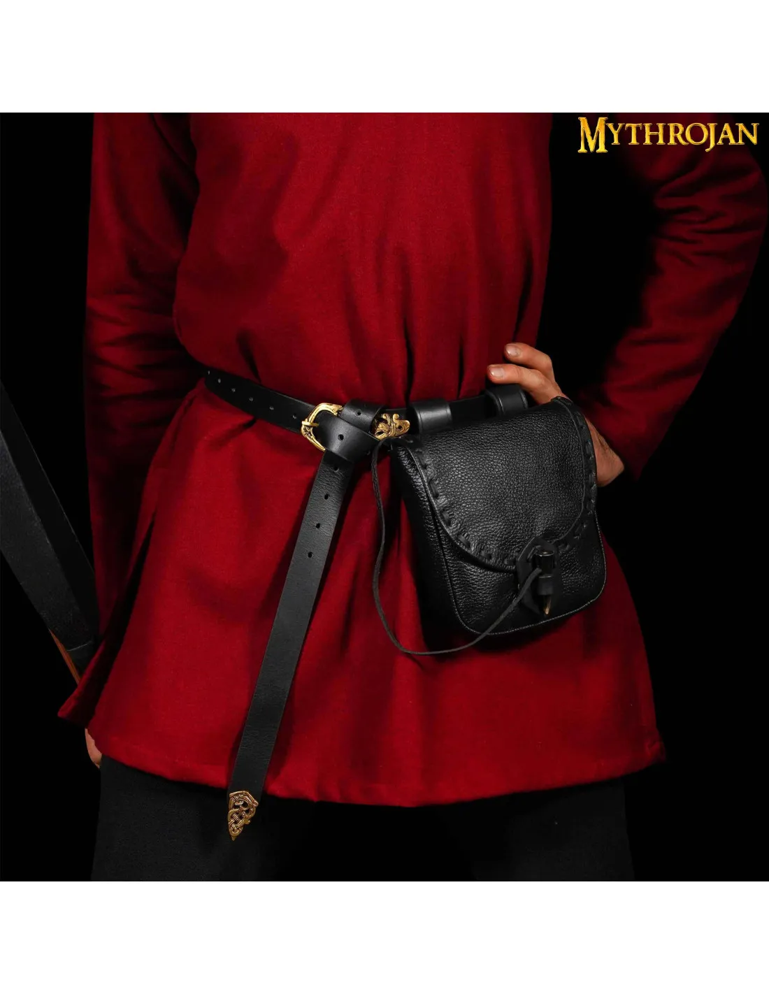 BOLSA MEDIEVAL EN PIEL CON CIERRE DE CUERNO  NEGRA (20X17,5 CM.)