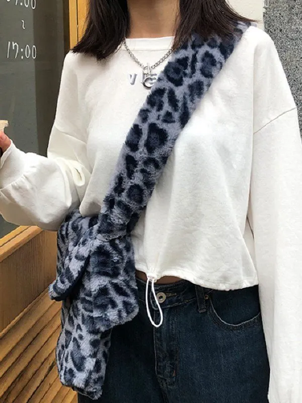 Bolso bandolera con estampado de leopardo