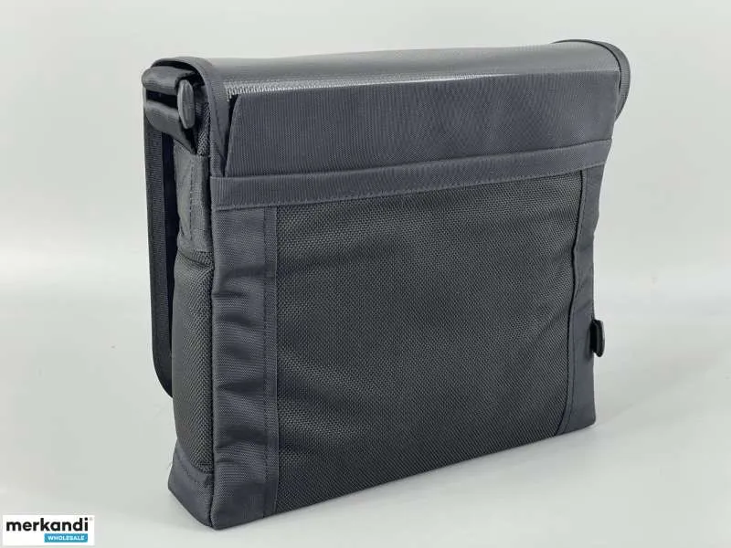 Bolso bandolera negro. acolchado al aire libre, camping, ocio.