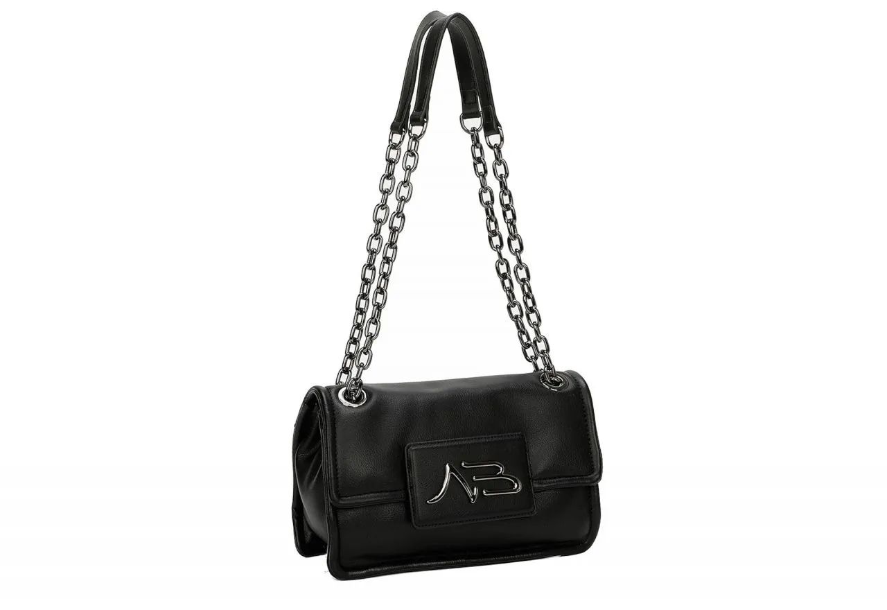 Bolso Negro Solapa Pieza Logo Asas Cadena Eslabones