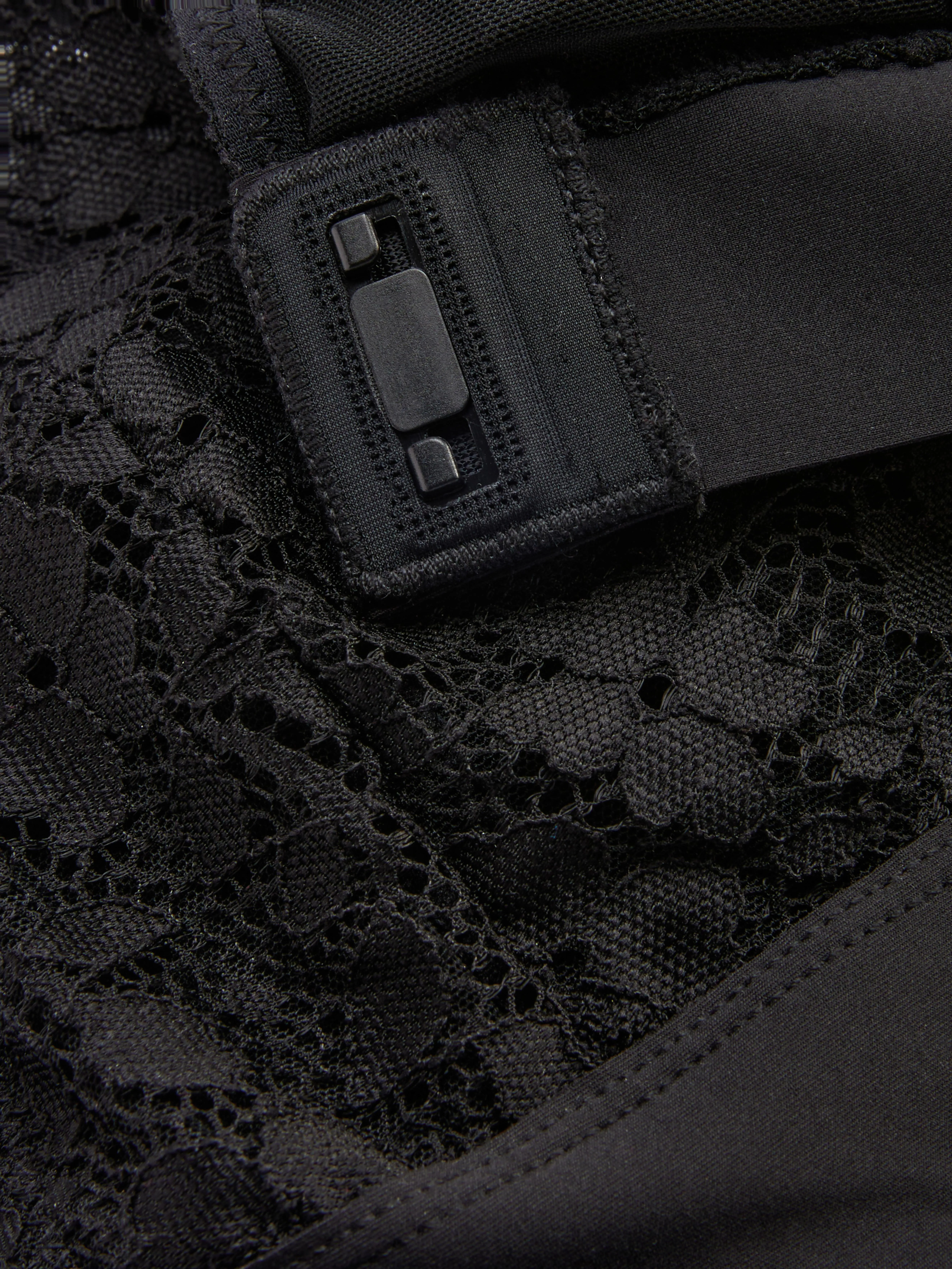 Bralette de encaje adaptable con escote profundo