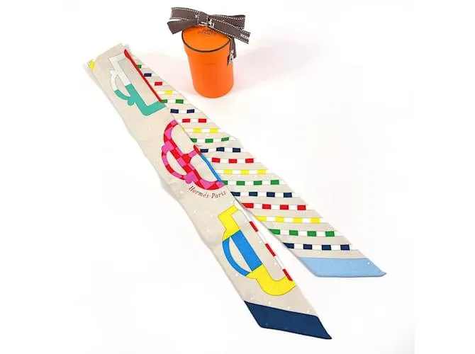 Bufanda de seda Twilly Bouclerie Moderne de Hermès Multicolor 