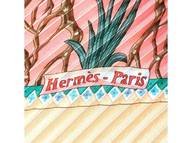 Bufanda Plisada Carré Axis Mundi de Hermès Naranja 