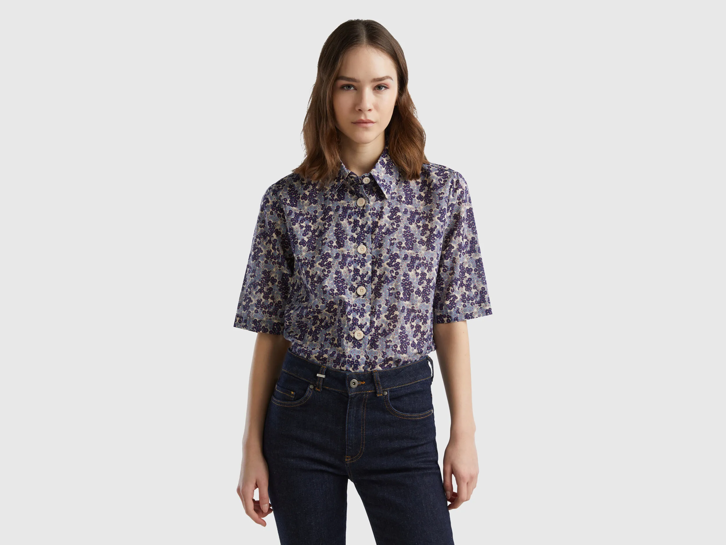 Camisa estampada de manga corta