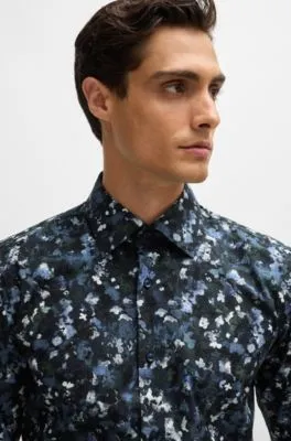 Camisa slim fit de popelín de algodón elástico estampado