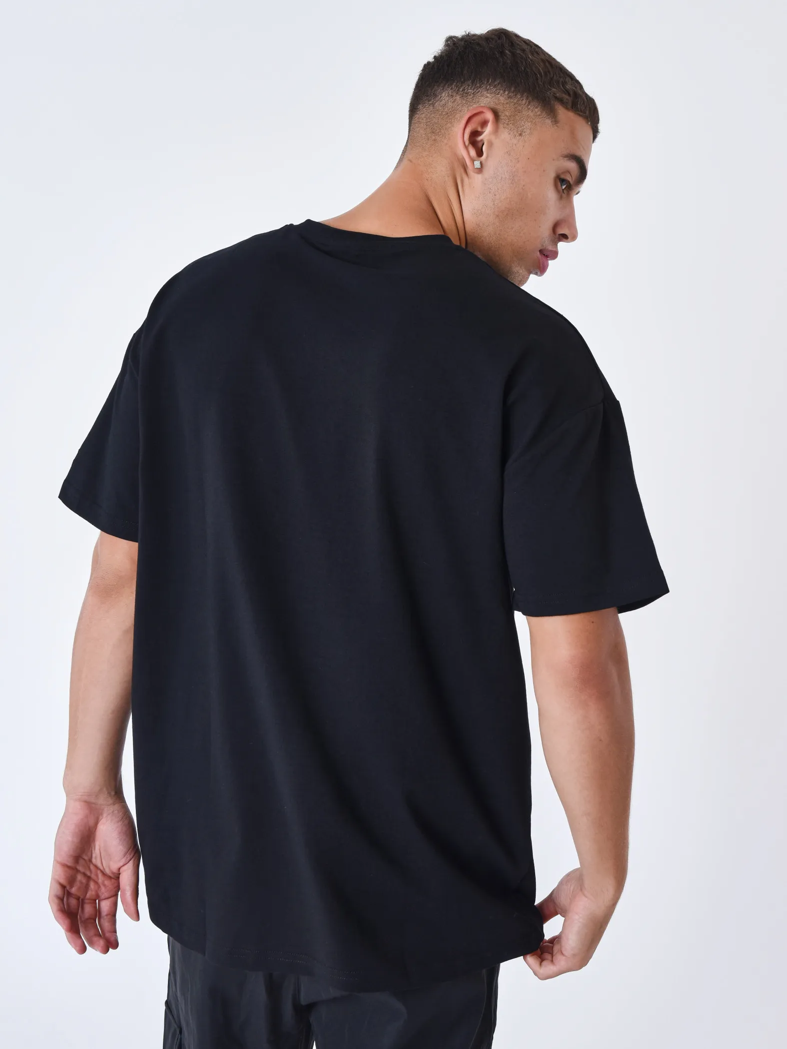 Camiseta con bolsillo de contraste