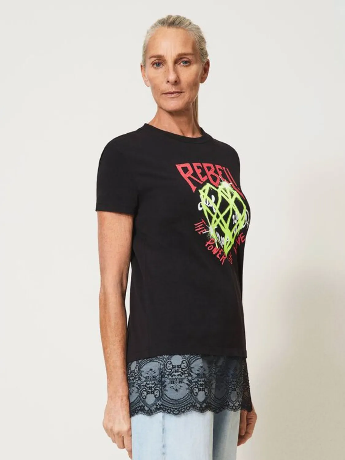 CAMISETA CON ESTAMPADO Y ENCAJE ACTITDE TWIN SET