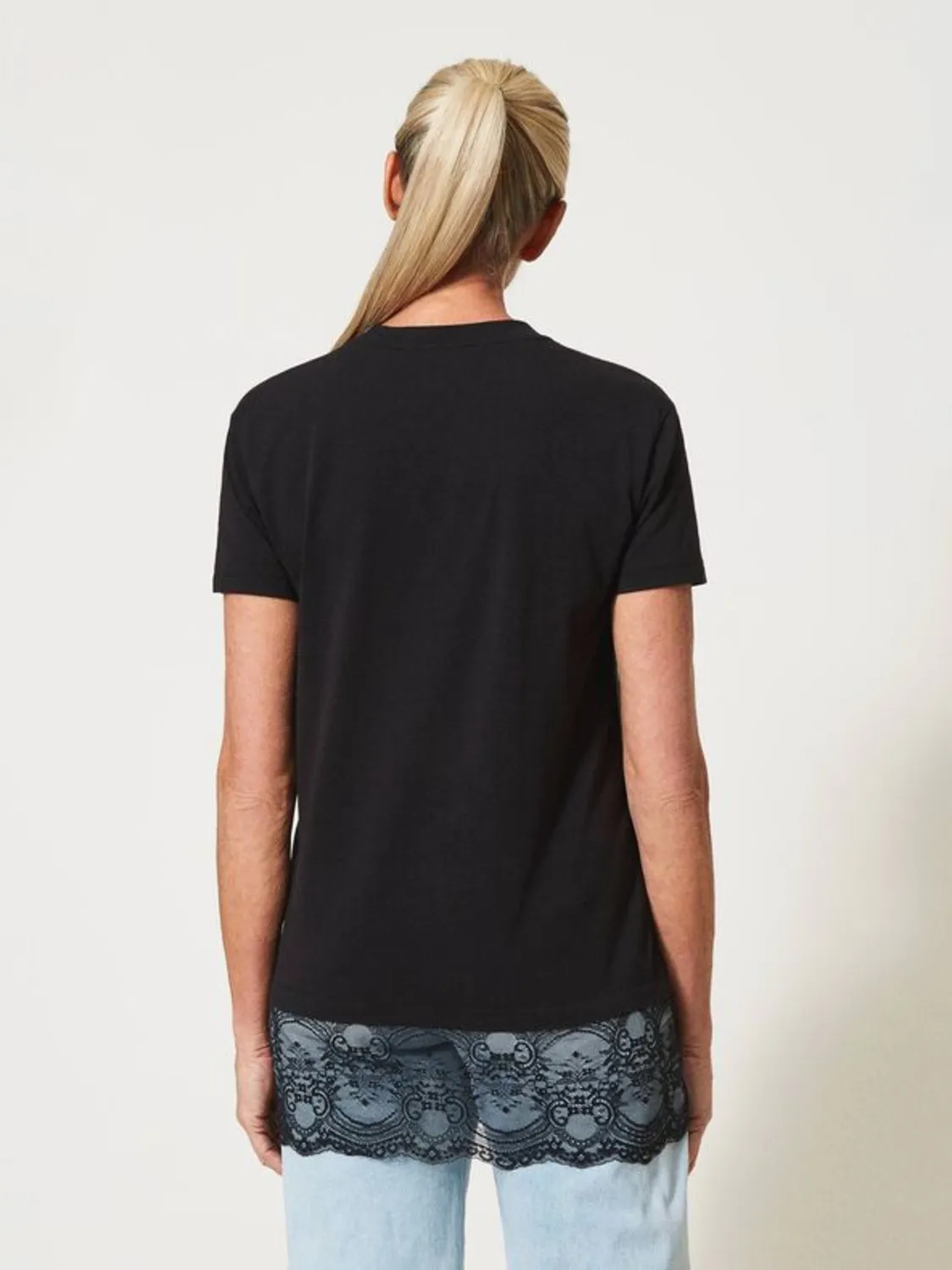 CAMISETA CON ESTAMPADO Y ENCAJE ACTITDE TWIN SET