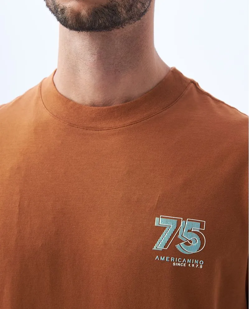 Camiseta estampada en frente para hombre