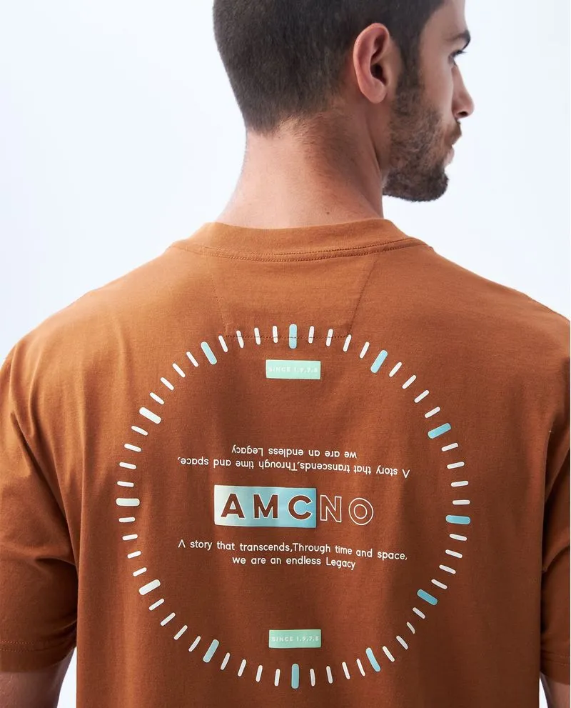 Camiseta estampada en frente para hombre