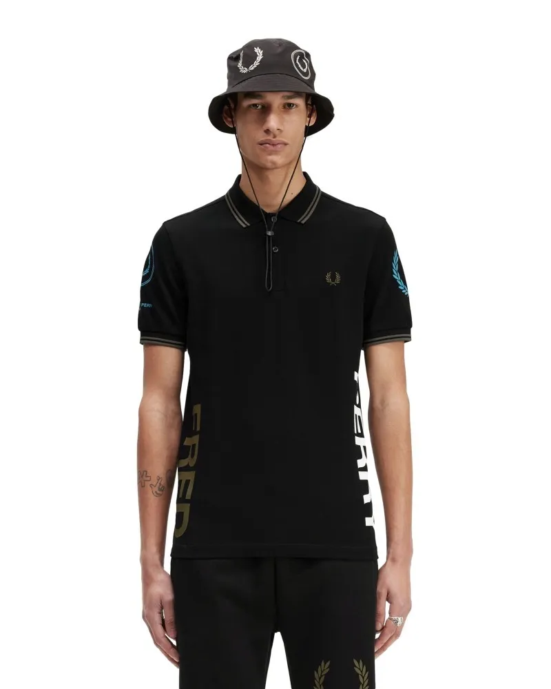 Camiseta fred perry negra graphic branded tee