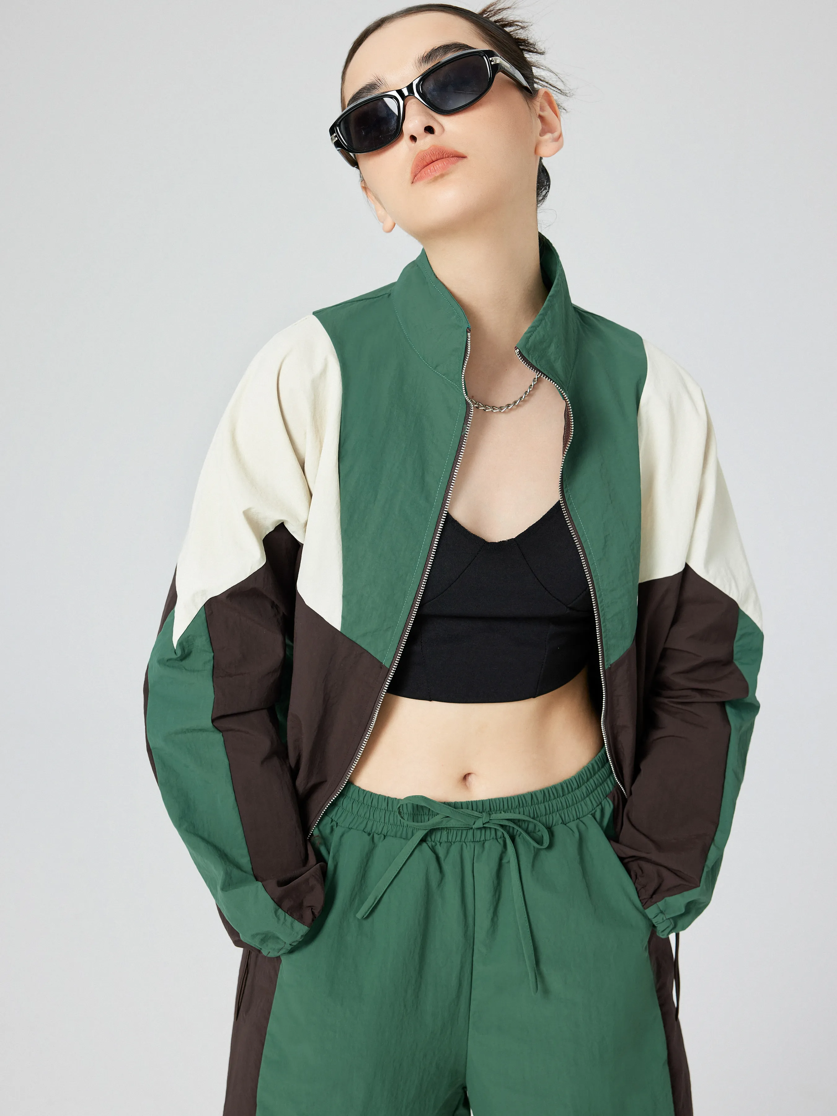  Chaqueta con Cordón de Bloque de Color