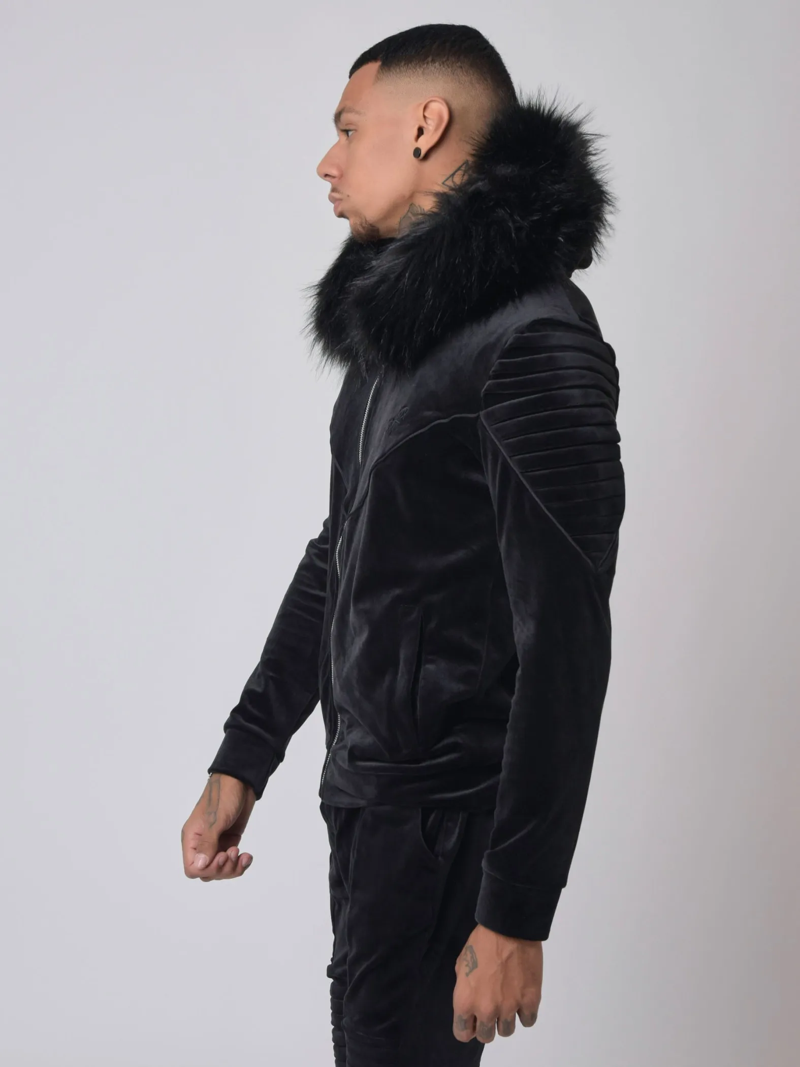 Chaqueta de terciopelo con capucha