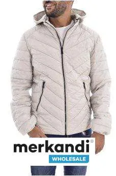 Chaqueta Guess para hombre al por mayor Precio de venta al por mayor: 190€ Precio al por mayor: 54,72€