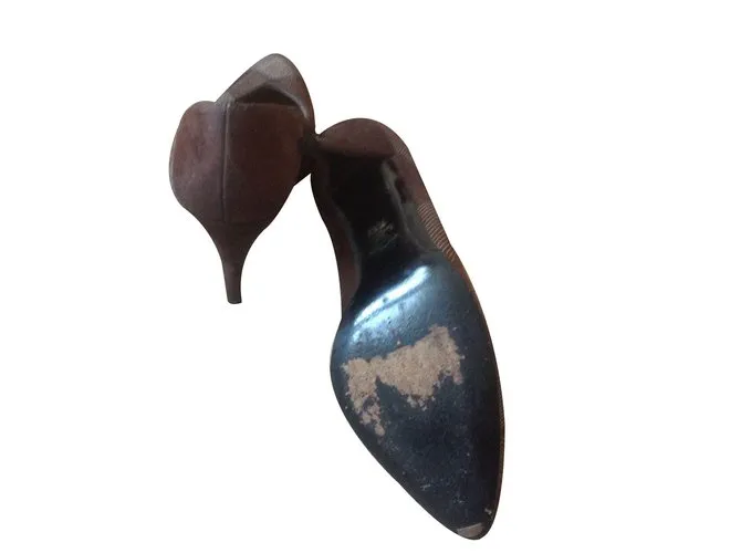 Charles Jourdan Tacones Castaño 