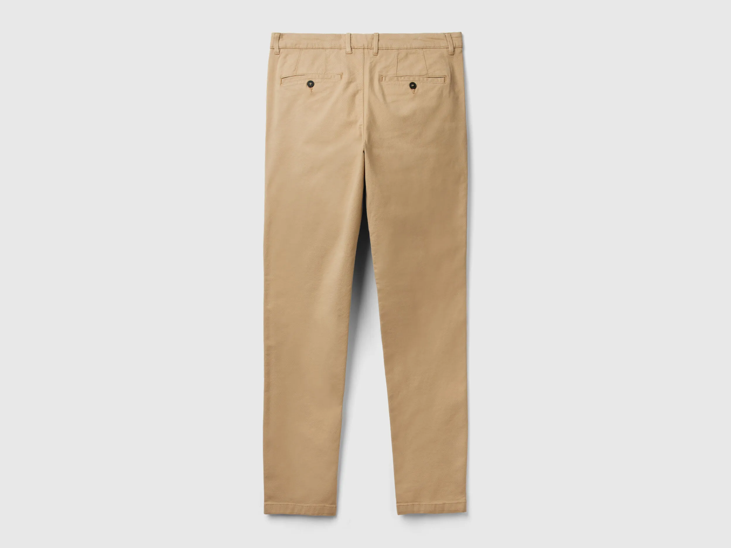 Chinos slim fit de algodón elástico