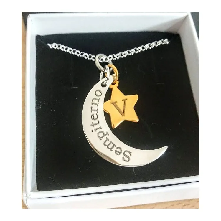 Colgante personalizado luna con estrella plata de ley bañado en oro
