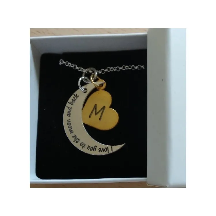 Colgante personalizado luna con estrella plata de ley bañado en oro