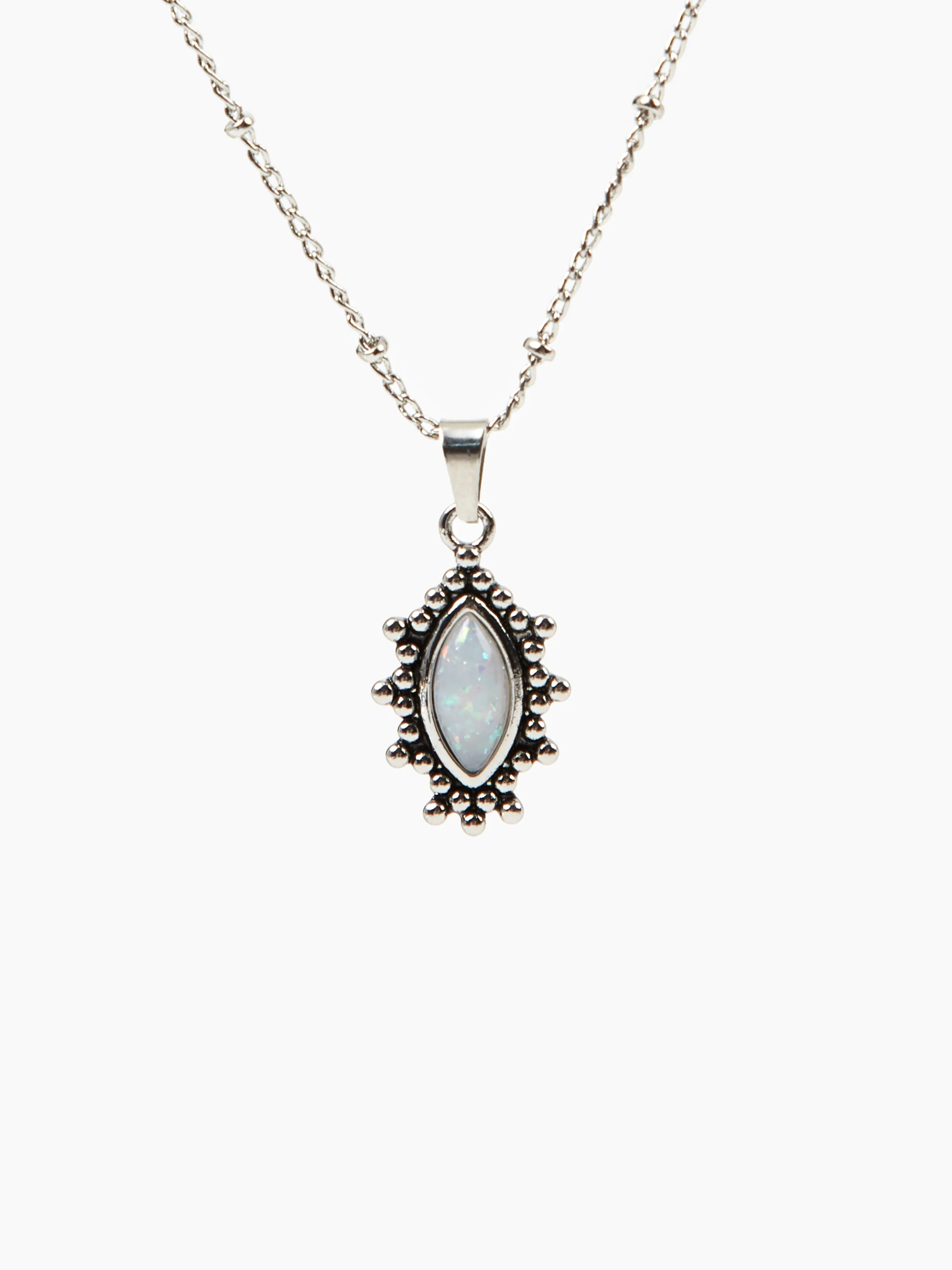 Collar de Ópalo con Corte Marquesa