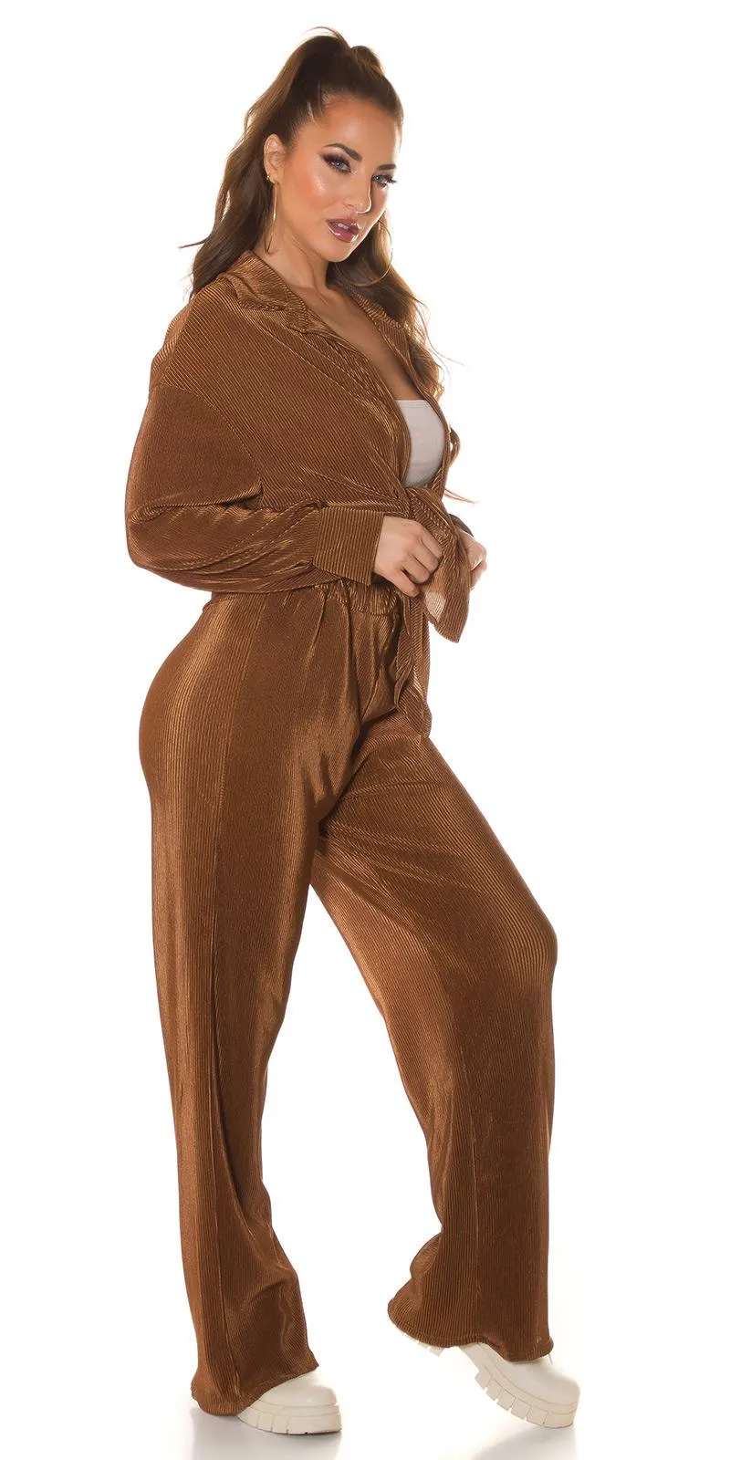 Conjunto casual relax marrón