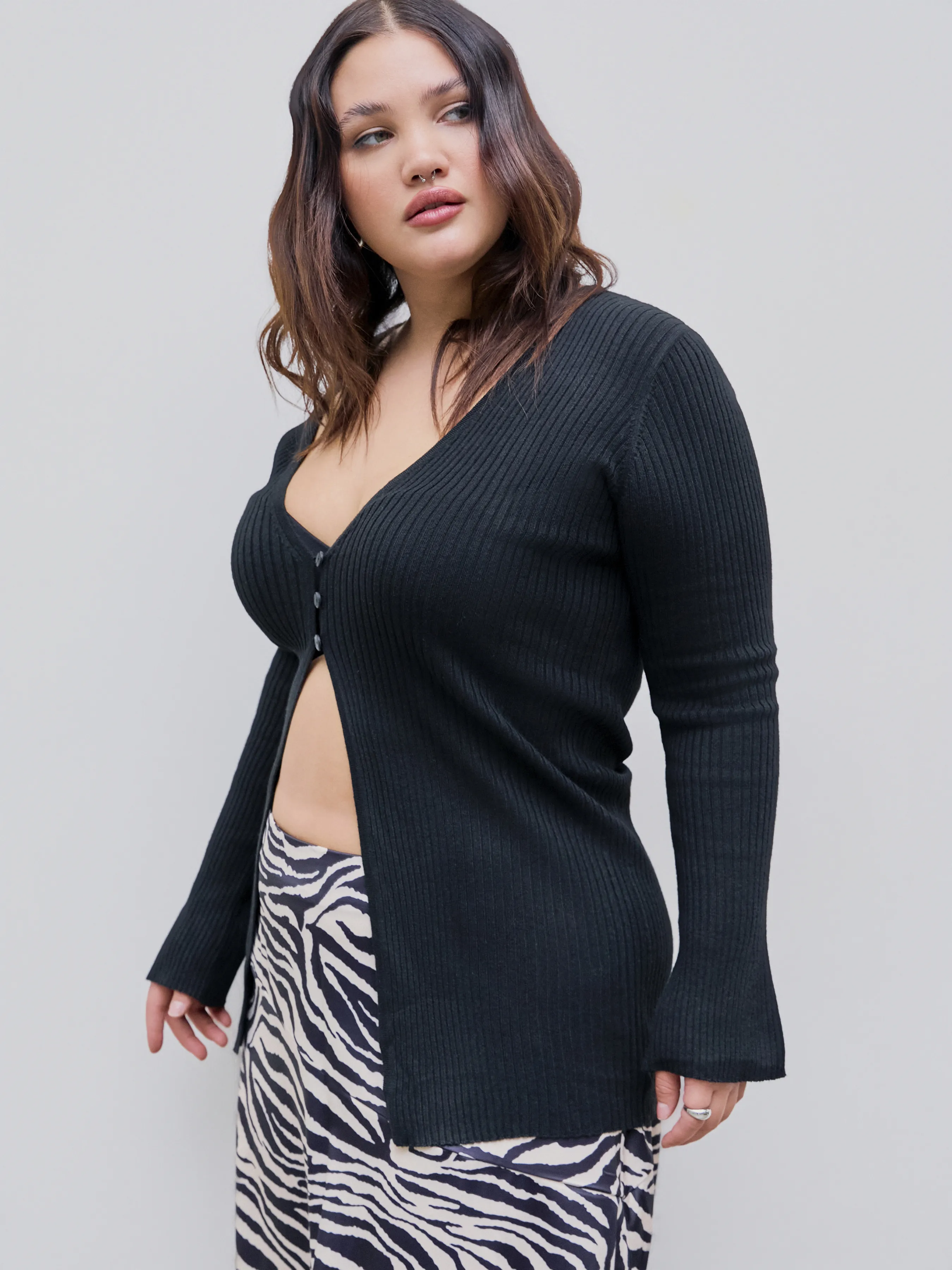  Cárdigan de Punto con Botones y Cuello en V de Mezcla de Lana Curvy
