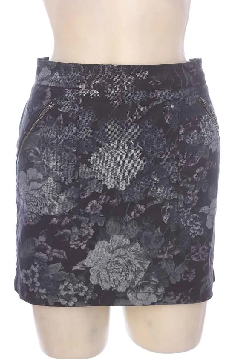 FALDA COLOR NEGRO  NAF NAF