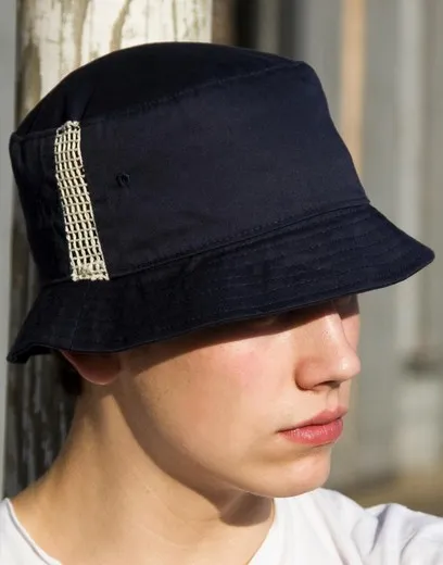 Gorro Bucket con paneles de rejilla