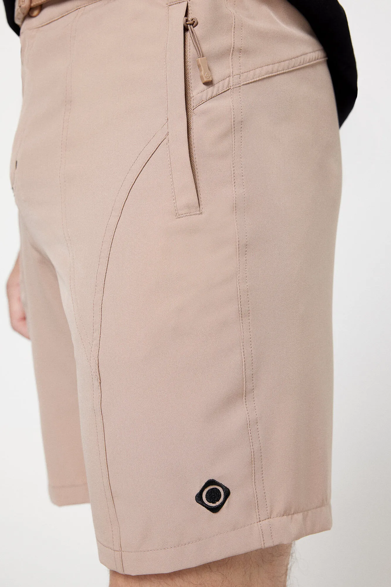 IZAS PANTALONES CORTOS MOUNTSTRETCH