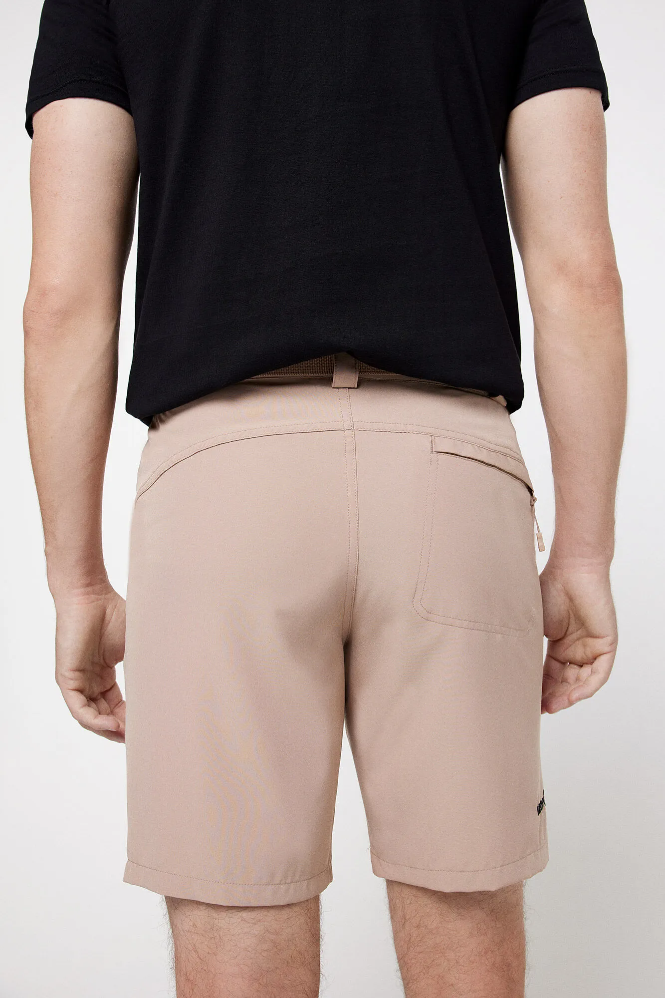 IZAS PANTALONES CORTOS MOUNTSTRETCH