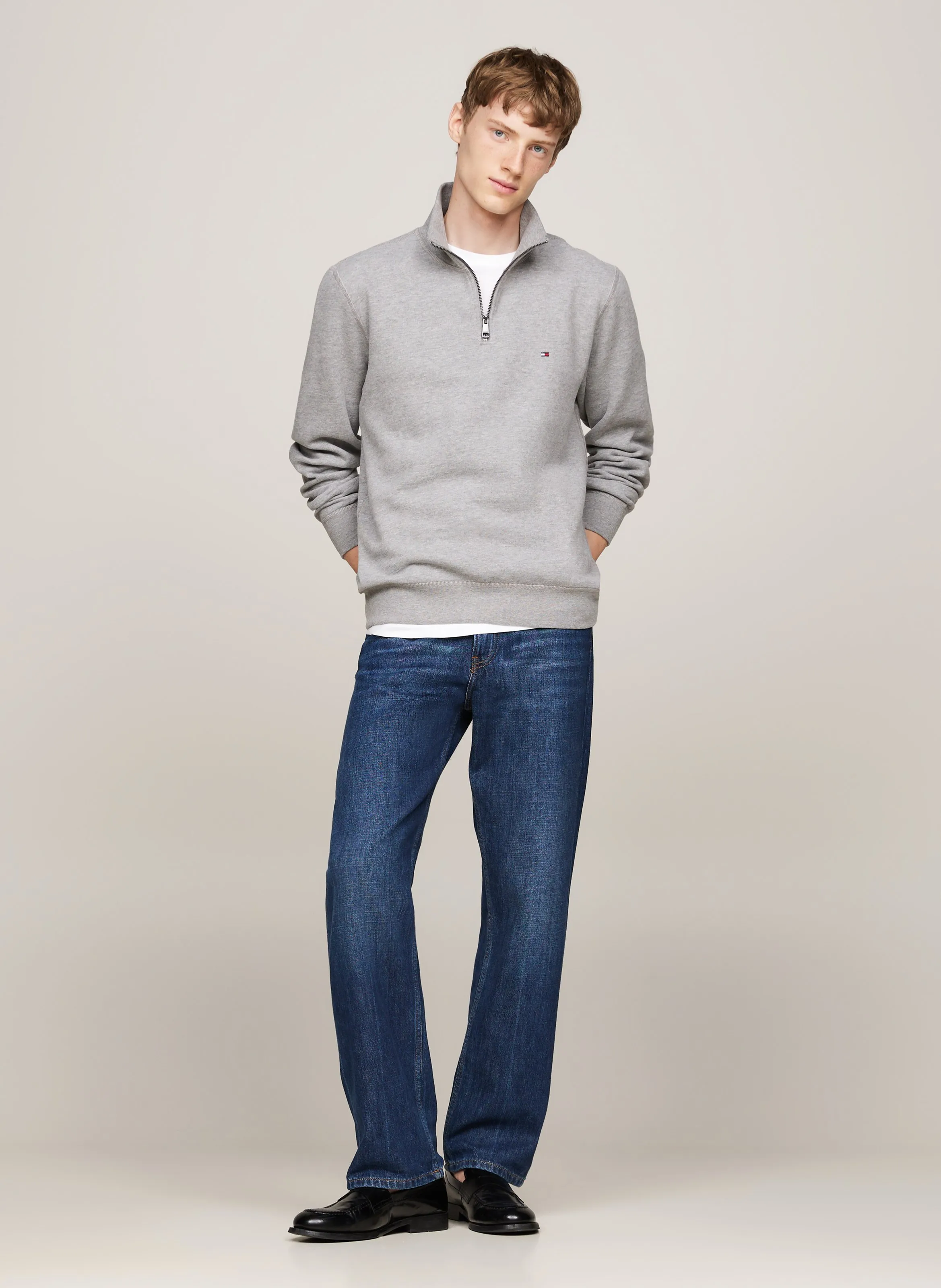Jersey recto de mezcla de punto con cuello alto en gris
