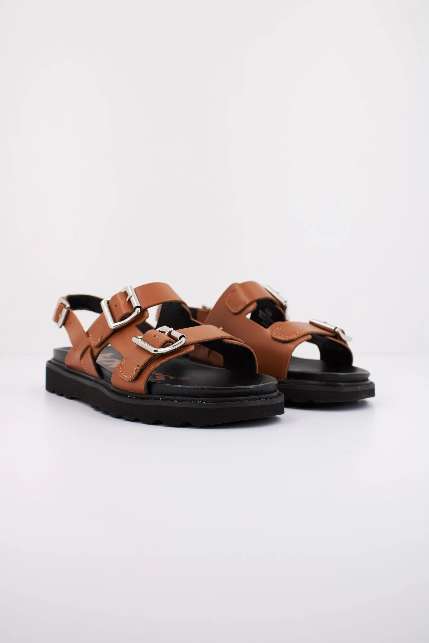 KICKERS