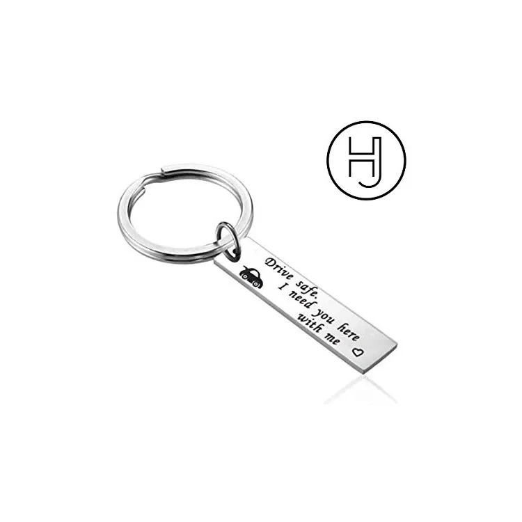 Llavero personalizado rectangular en plata de ley