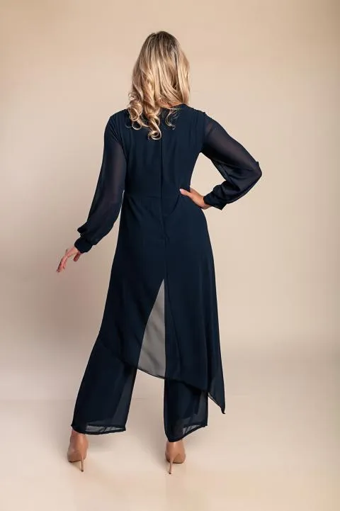 Mono elegante, azul oscuro
