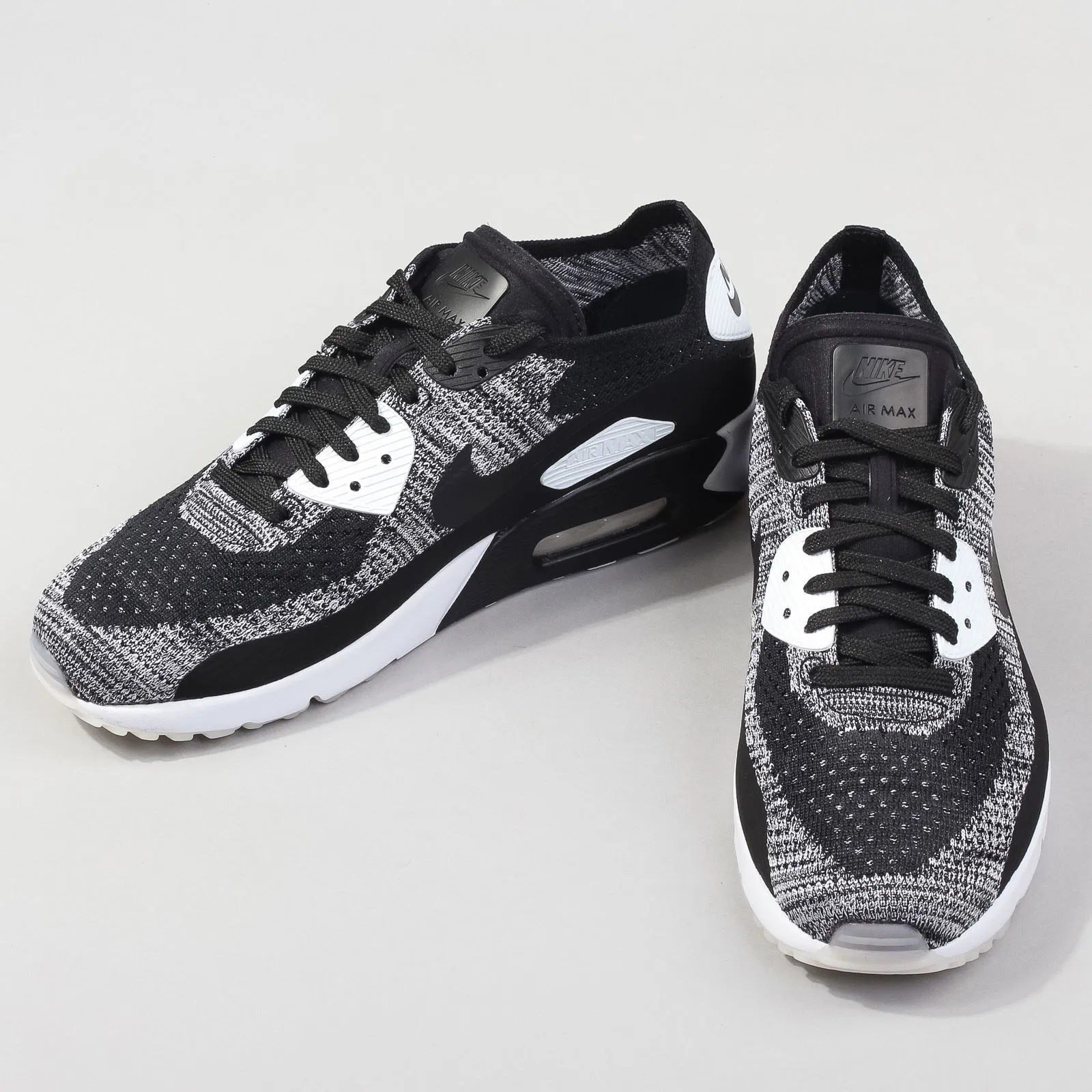 Nike Air Max 90 Ultra 2.0 Flyknit "Oreo"