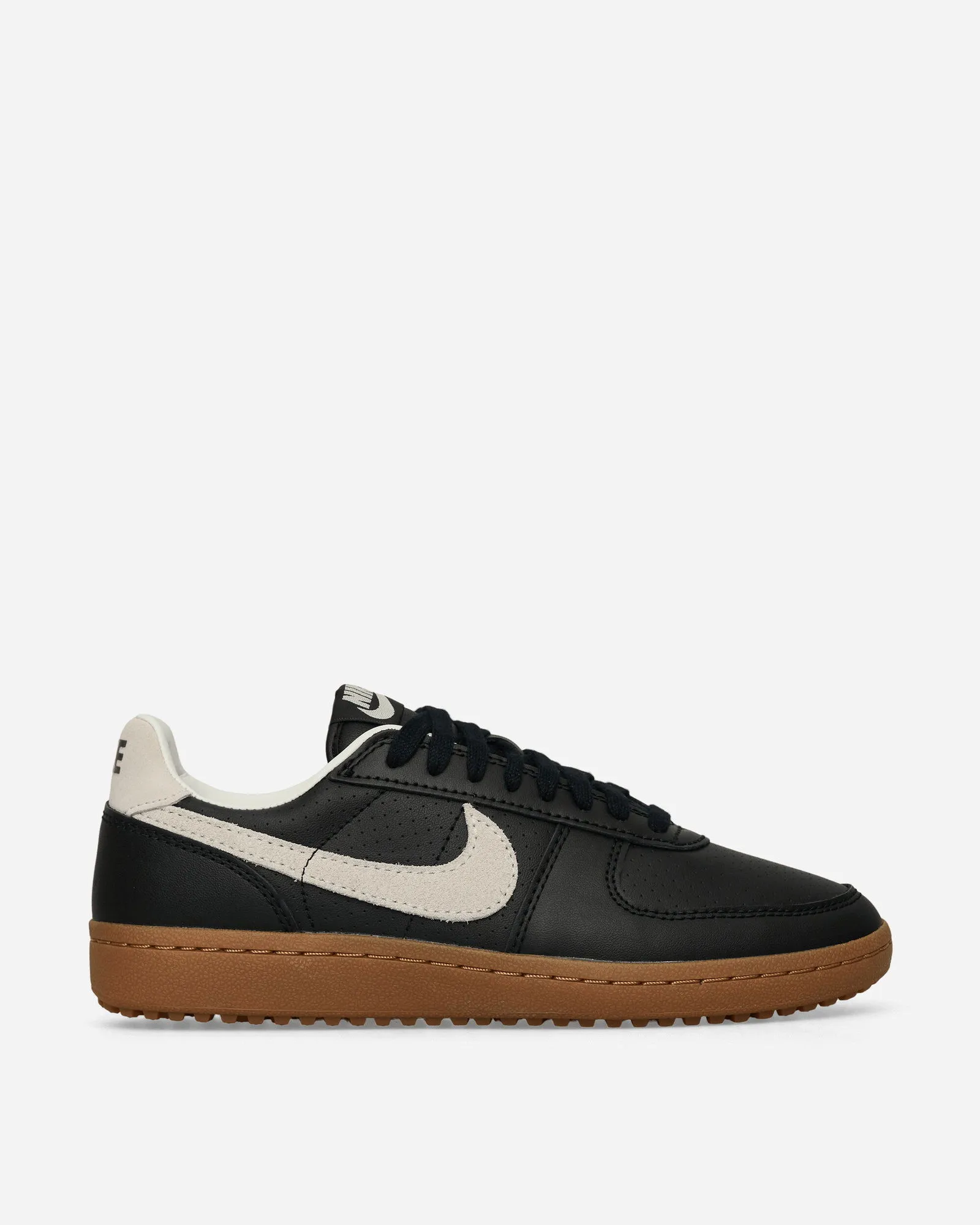 Nike Field General 82