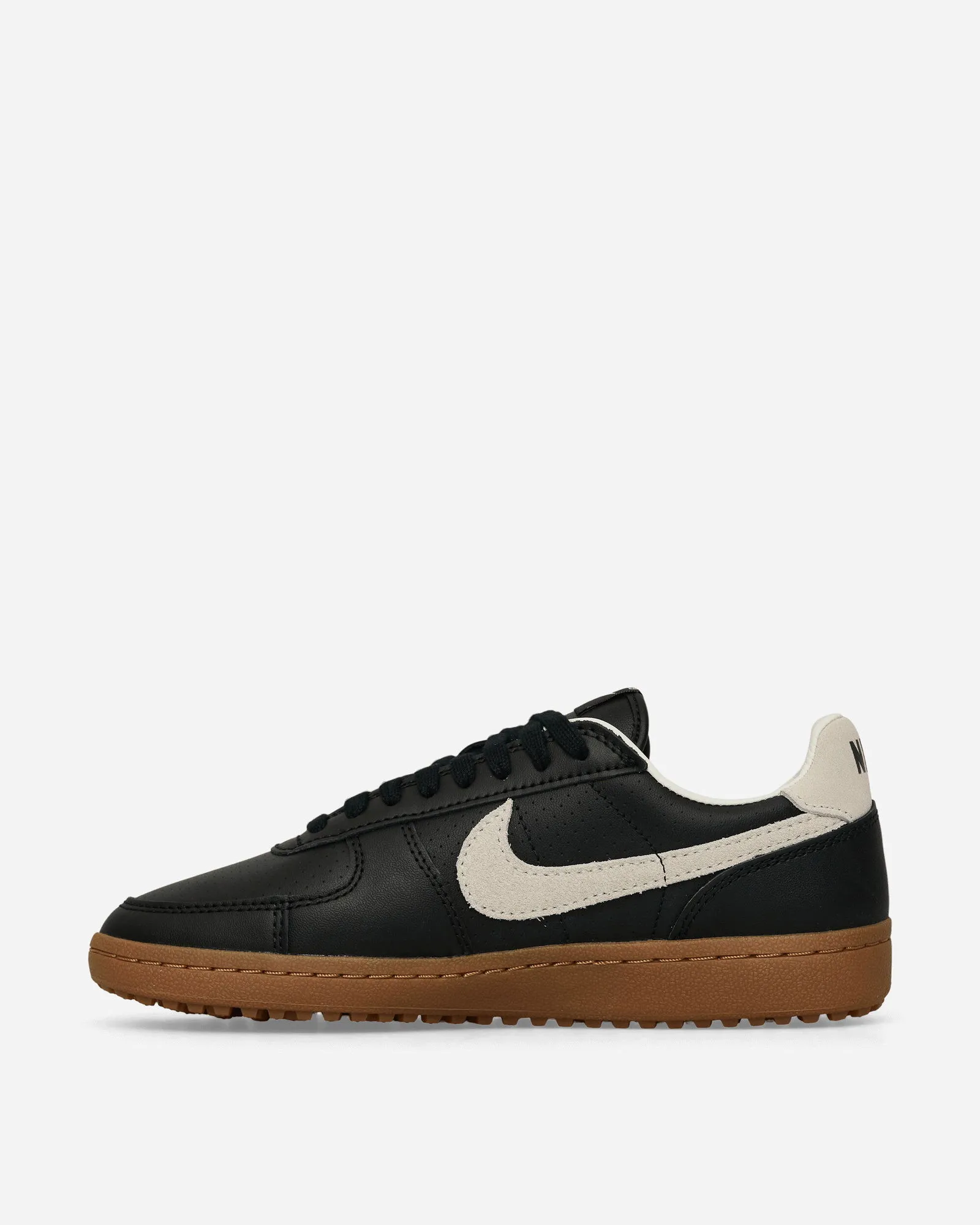 Nike Field General 82