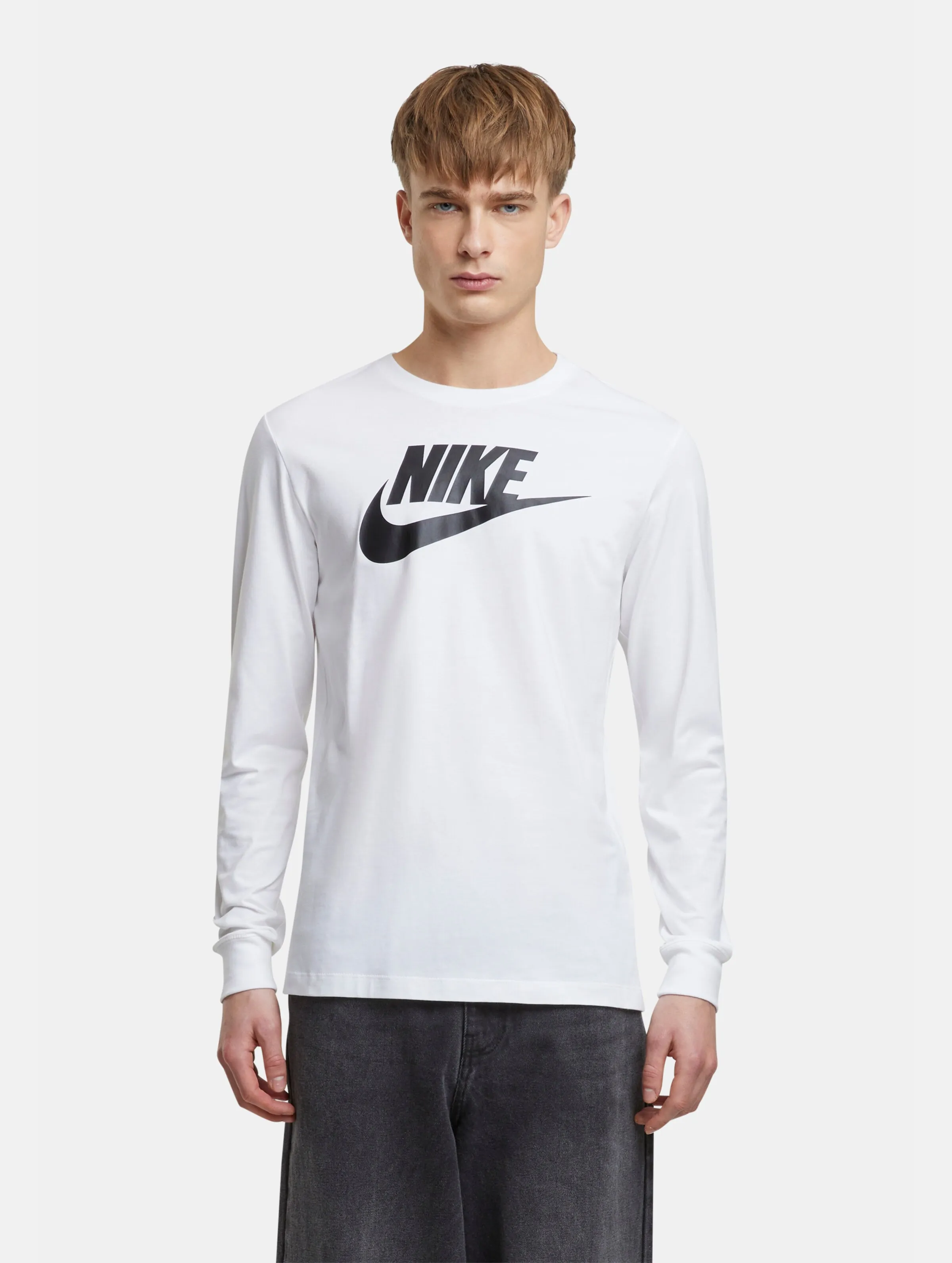 Nike Icon Futura