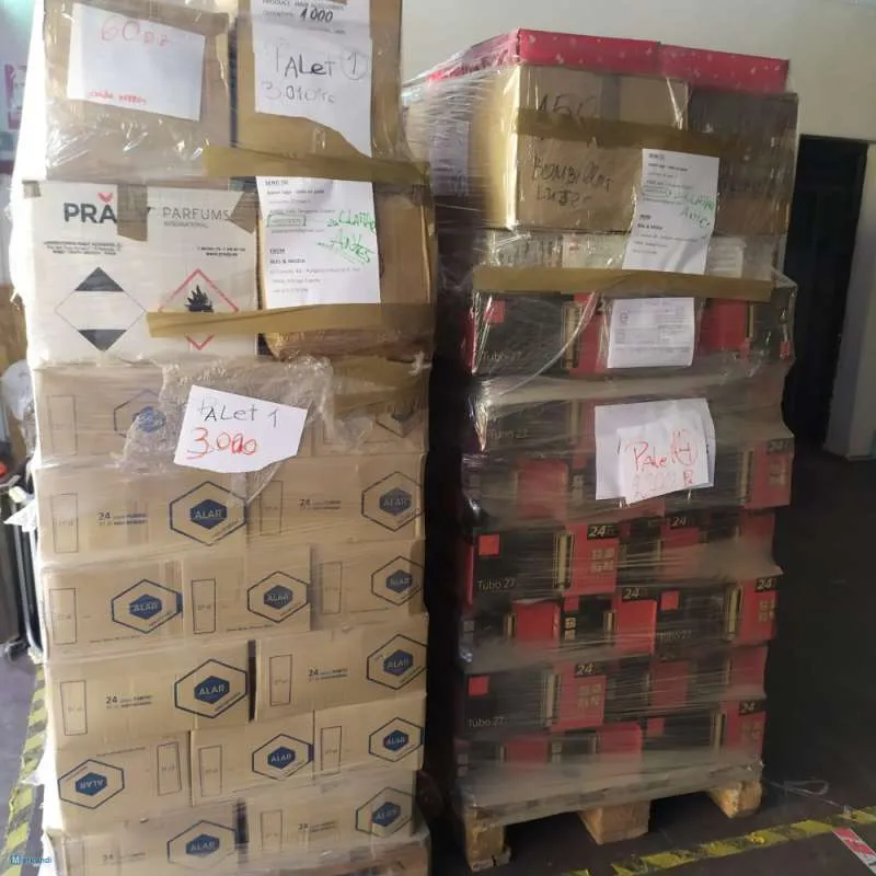 Nuevo stock de productos de bazar para exportación