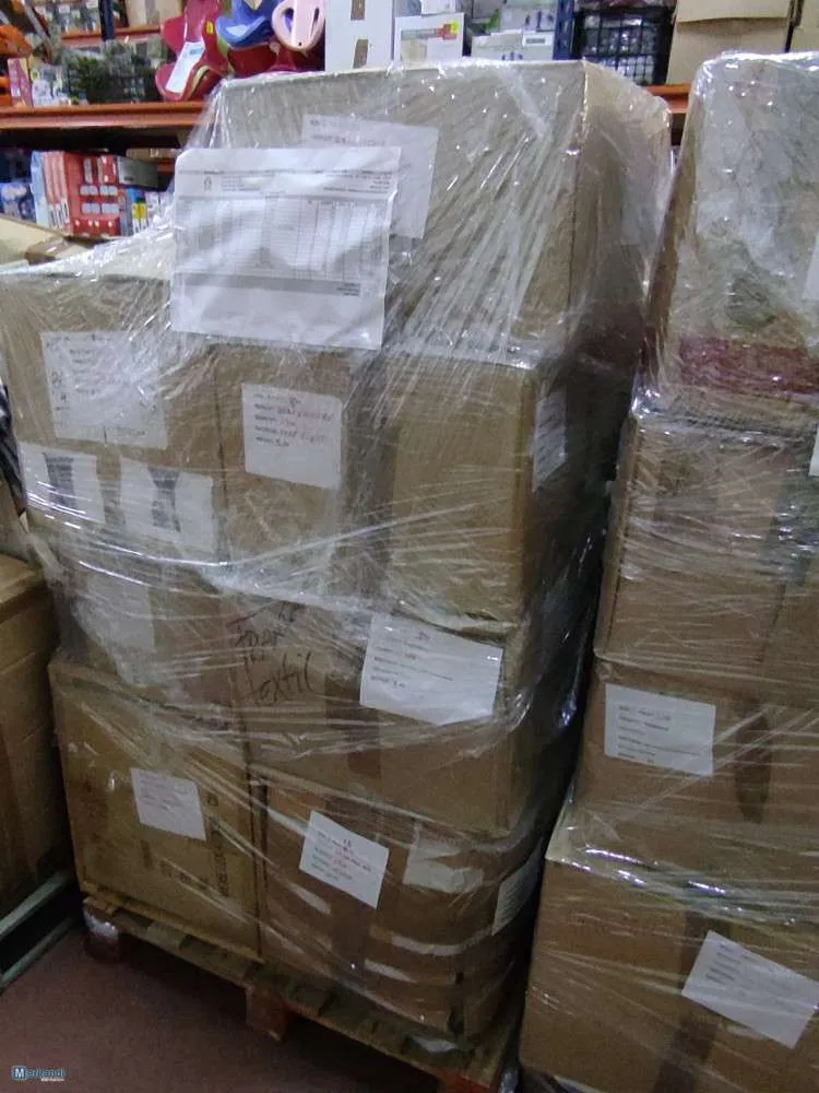 Nuevo stock de productos de bazar para exportación